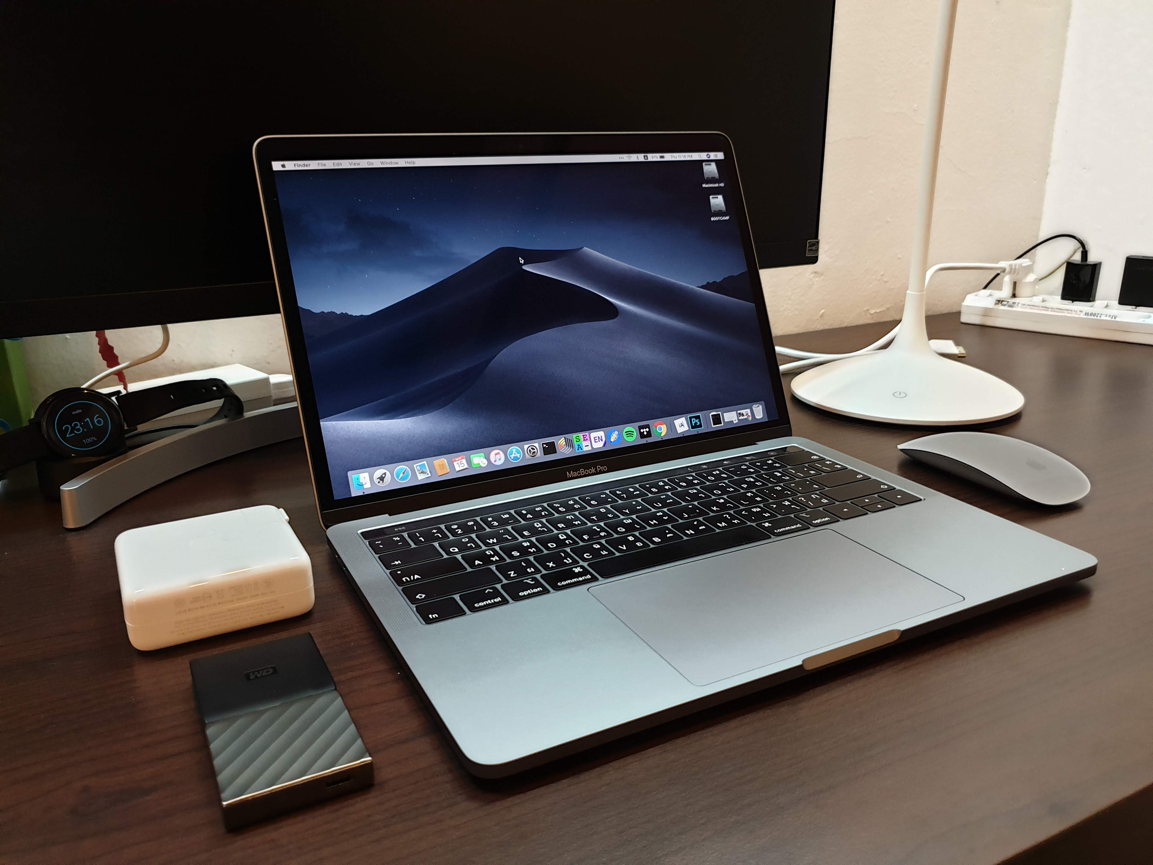 MacBook Pro 13-inch 2018 with Equipments