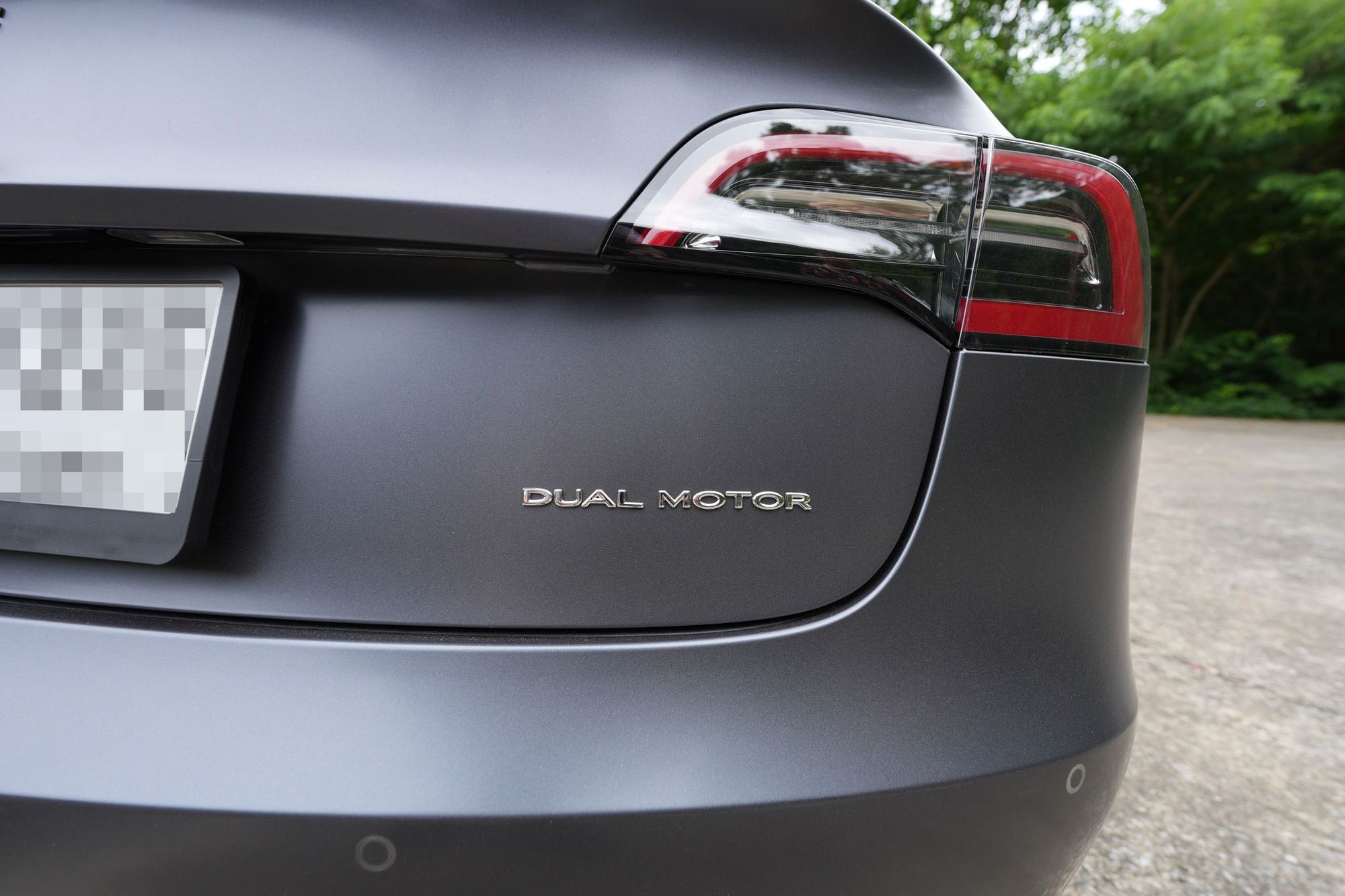 รีวิว Tesla Model 3 Long Range รถโคตรแรง แต่ที่เหลือมันไม่ไหว...