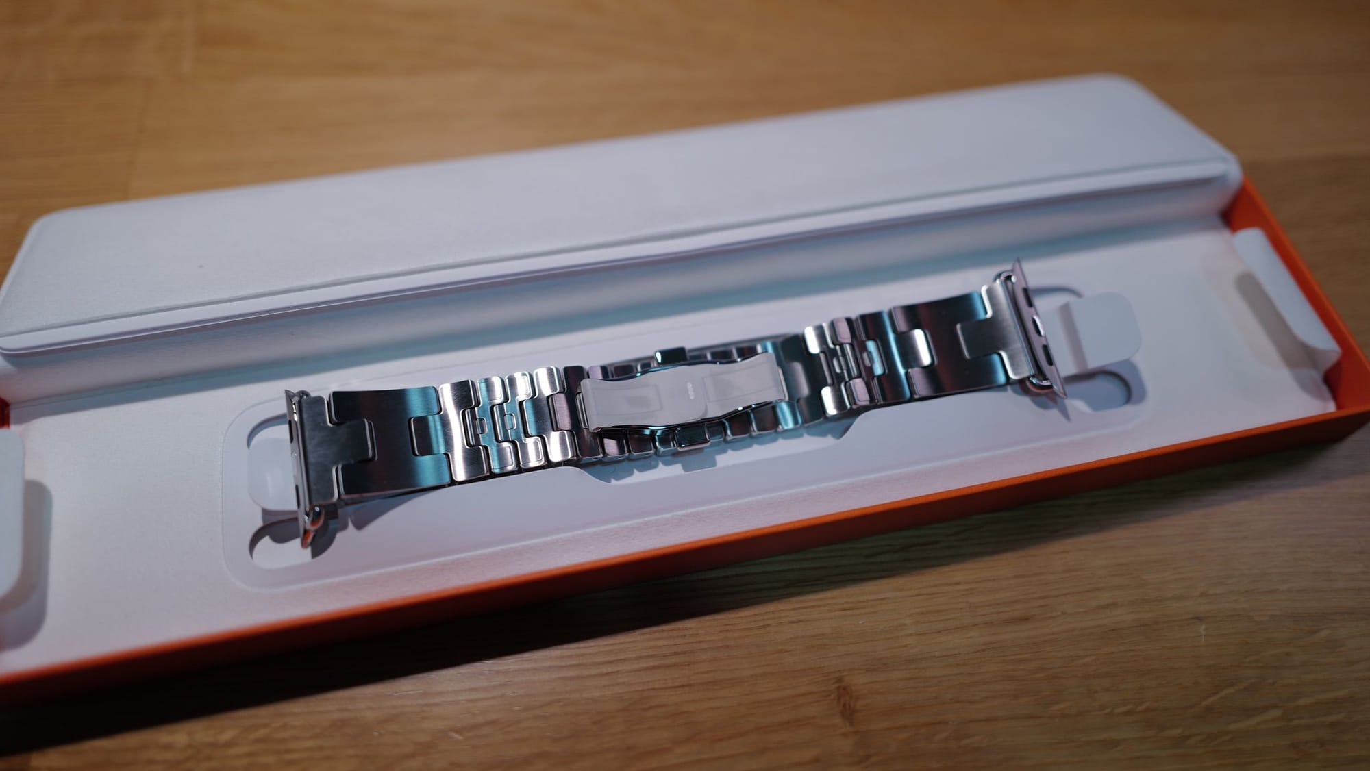 รีวิวสาย Apple Watch ที่หายาก และแพงหลัก 37k กับ Hermès Satiné Grand H 