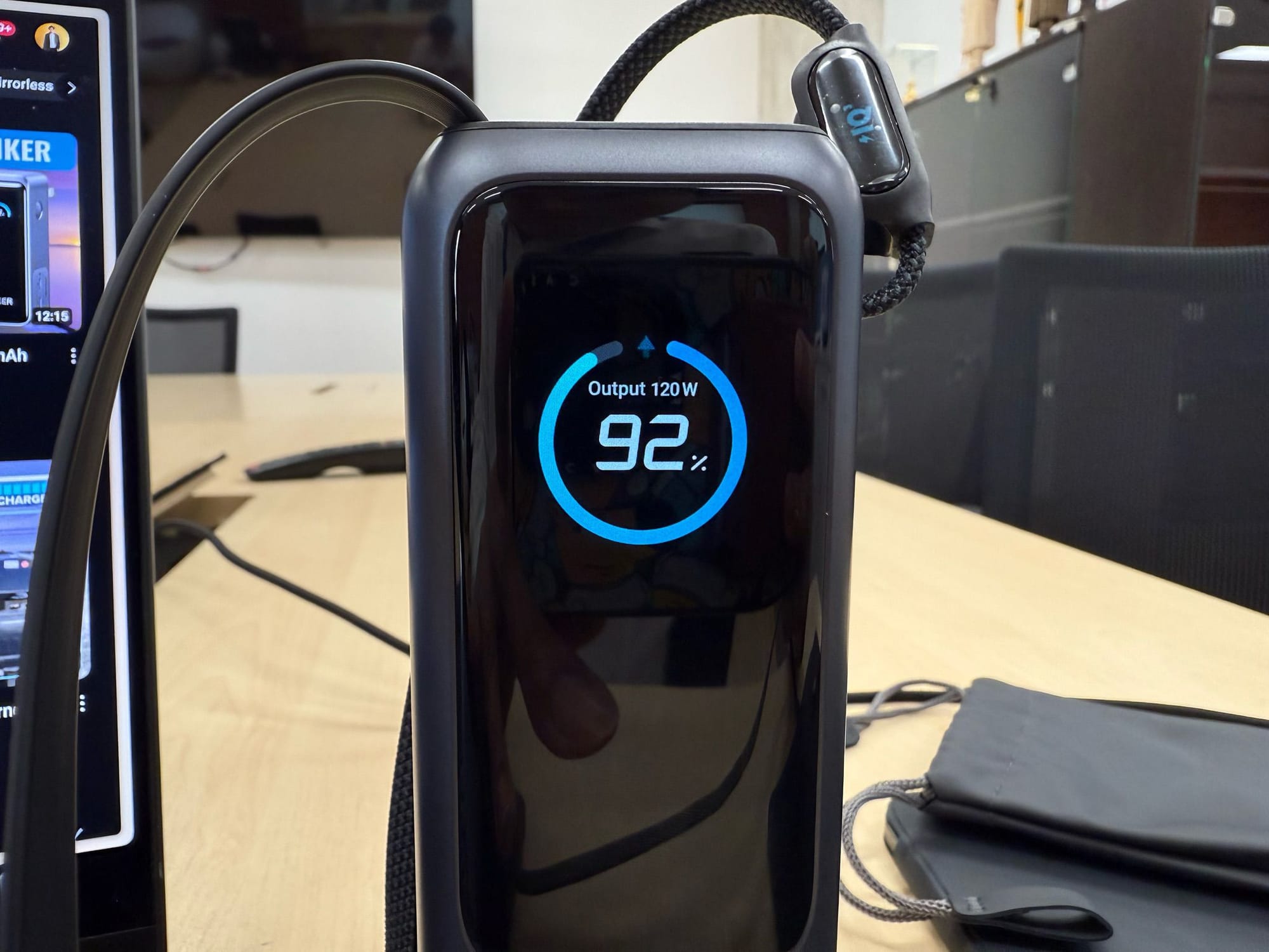 รีวิว Anker Laptop Power Bank A1695 มีสายในตัว ครบจบในตัวเดียว