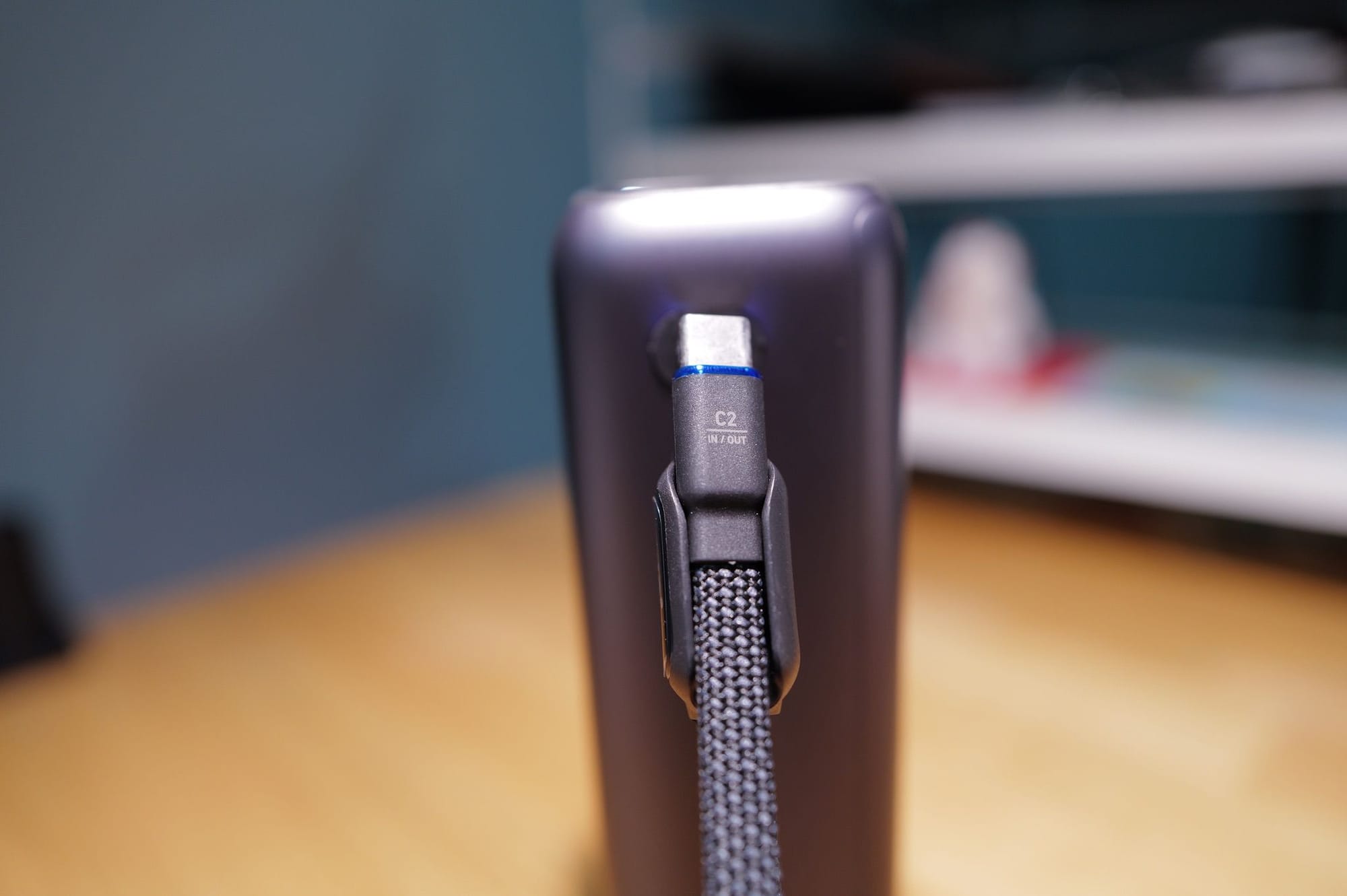 รีวิว Anker Laptop Power Bank A1695 มีสายในตัว ครบจบในตัวเดียว