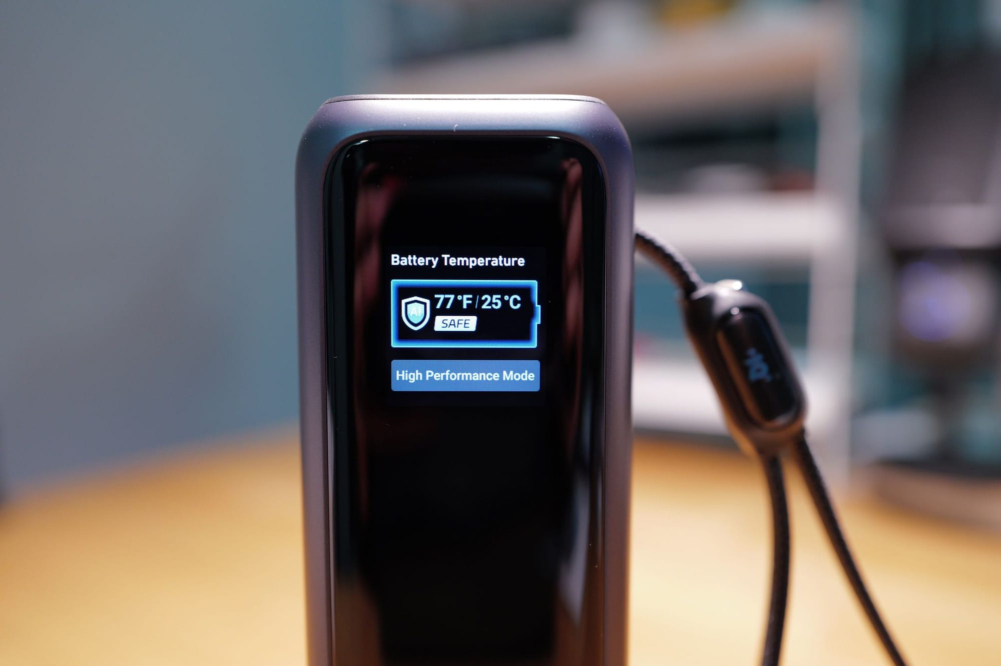รีวิว Anker Laptop Power Bank A1695 มีสายในตัว ครบจบในตัวเดียว