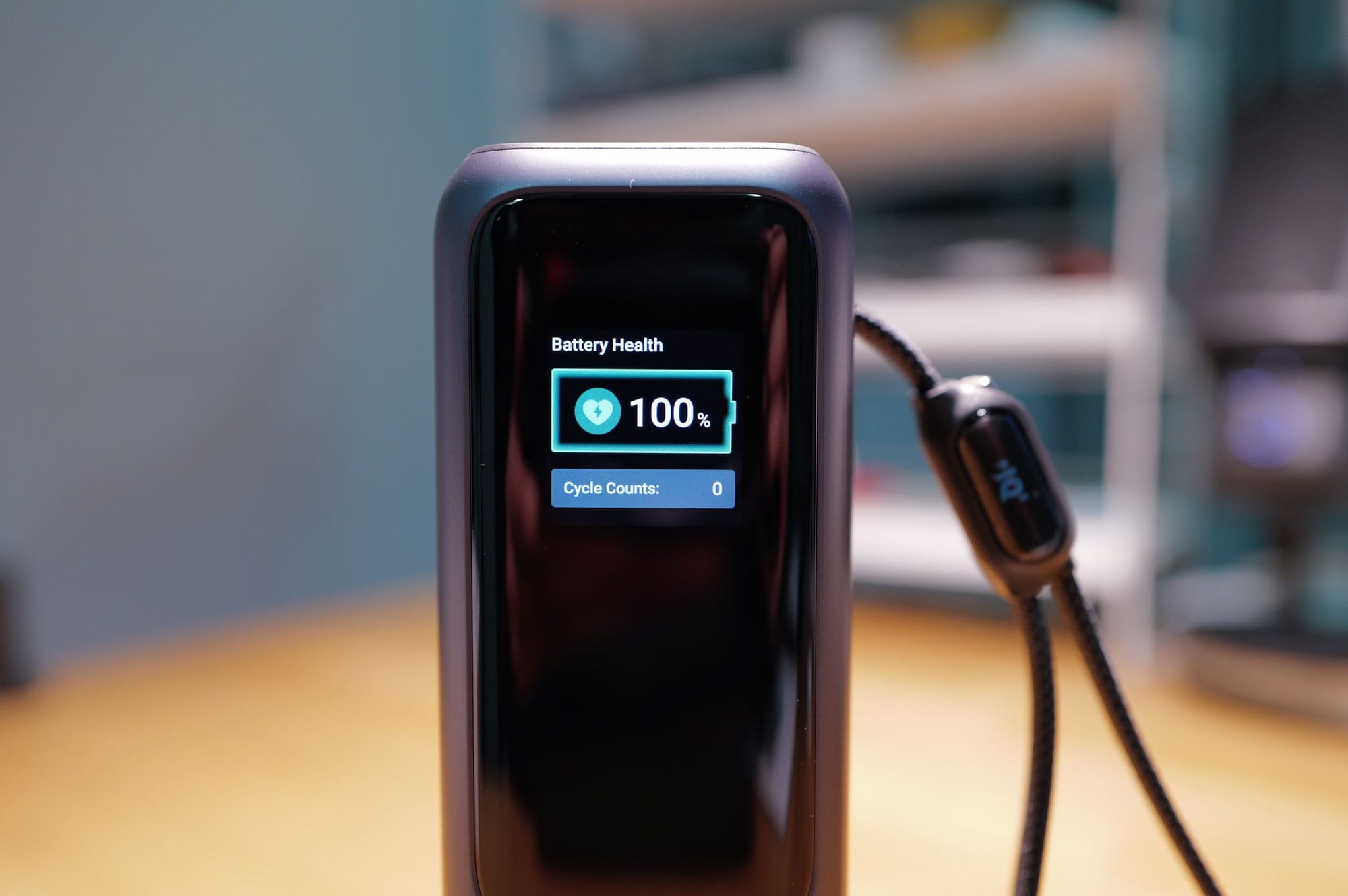 รีวิว Anker Laptop Power Bank A1695 มีสายในตัว ครบจบในตัวเดียว
