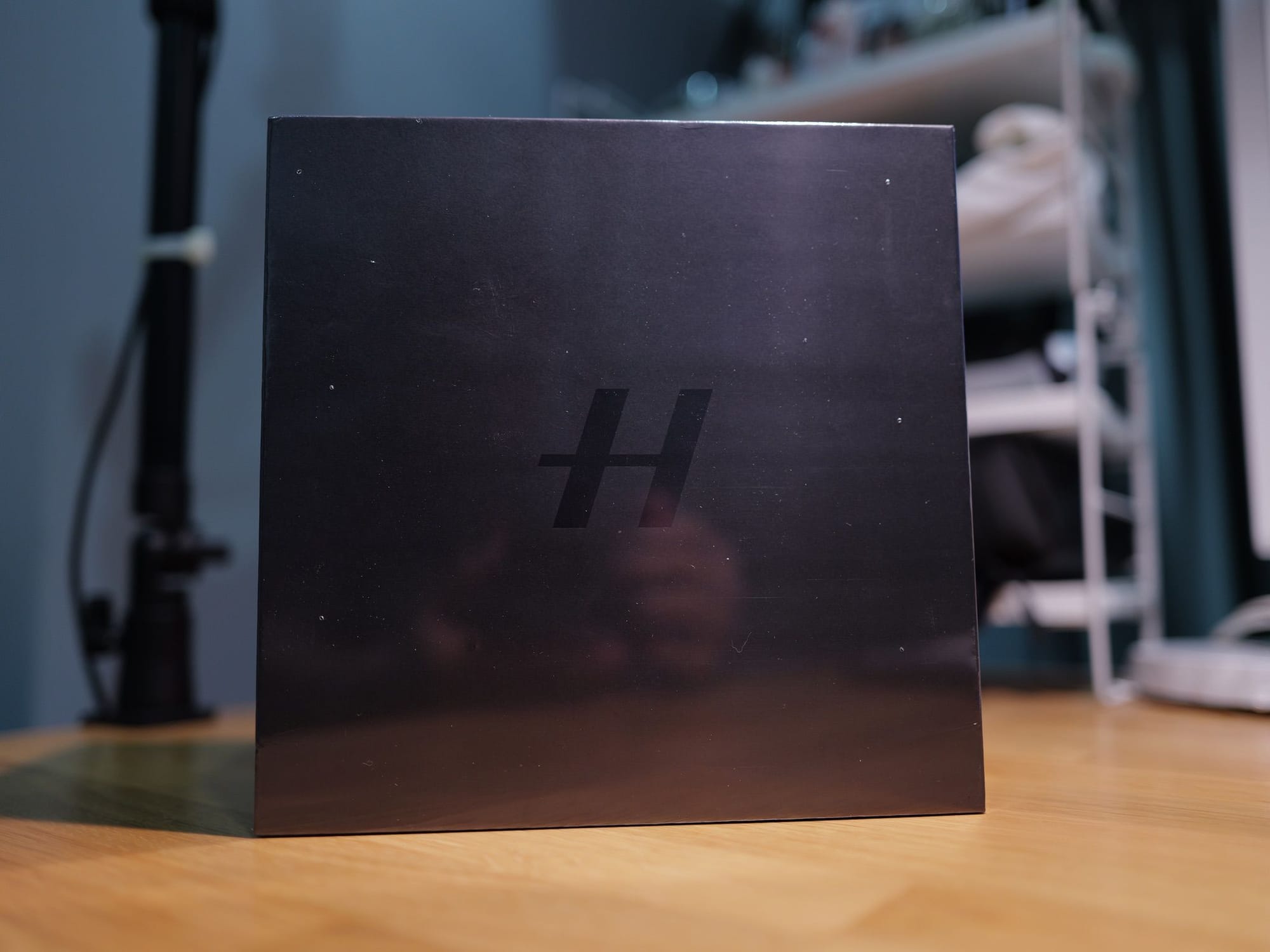 รีวิว Hasselblad X2DII 100C + XCD 55V มาตรฐานใหม่ของกล้อง Medium Format : ภาคแกะกล่อง