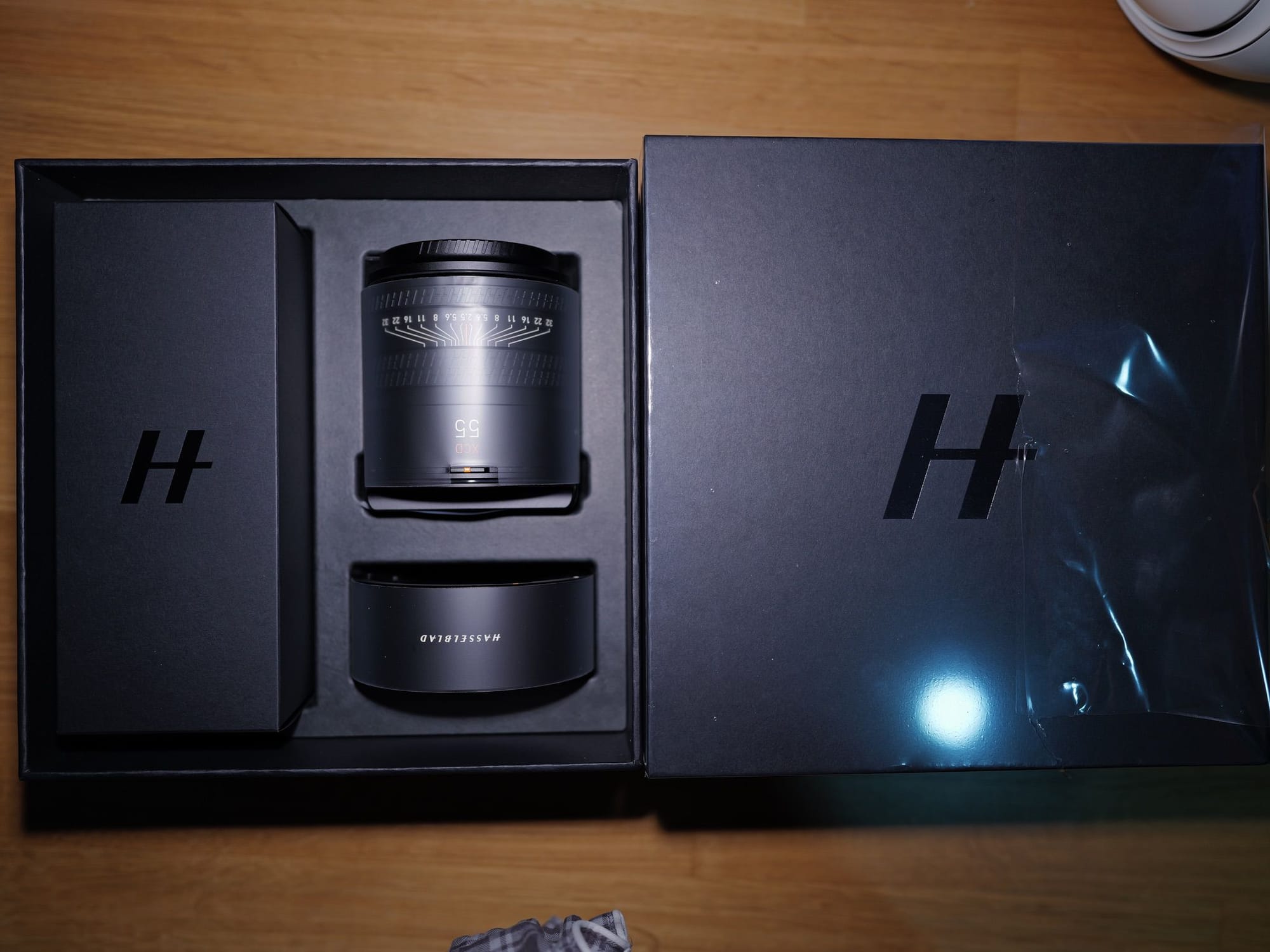 รีวิว Hasselblad X2DII 100C + XCD 55V มาตรฐานใหม่ของกล้อง Medium Format : ภาคแกะกล่อง