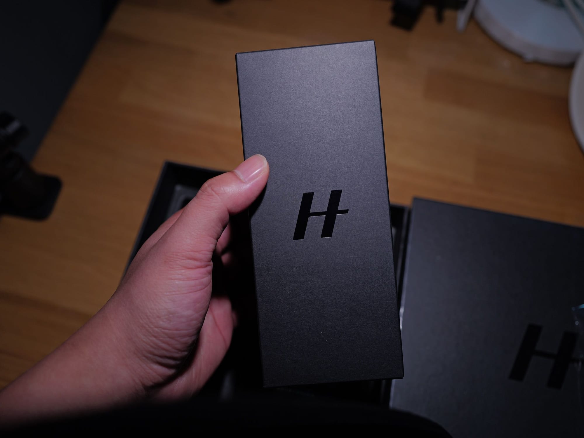 รีวิว Hasselblad X2DII 100C + XCD 55V มาตรฐานใหม่ของกล้อง Medium Format : ภาคแกะกล่อง