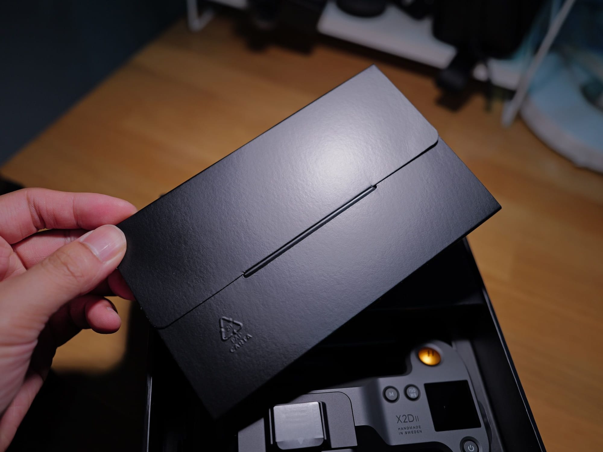 รีวิว Hasselblad X2DII 100C + XCD 55V มาตรฐานใหม่ของกล้อง Medium Format : ภาคแกะกล่อง