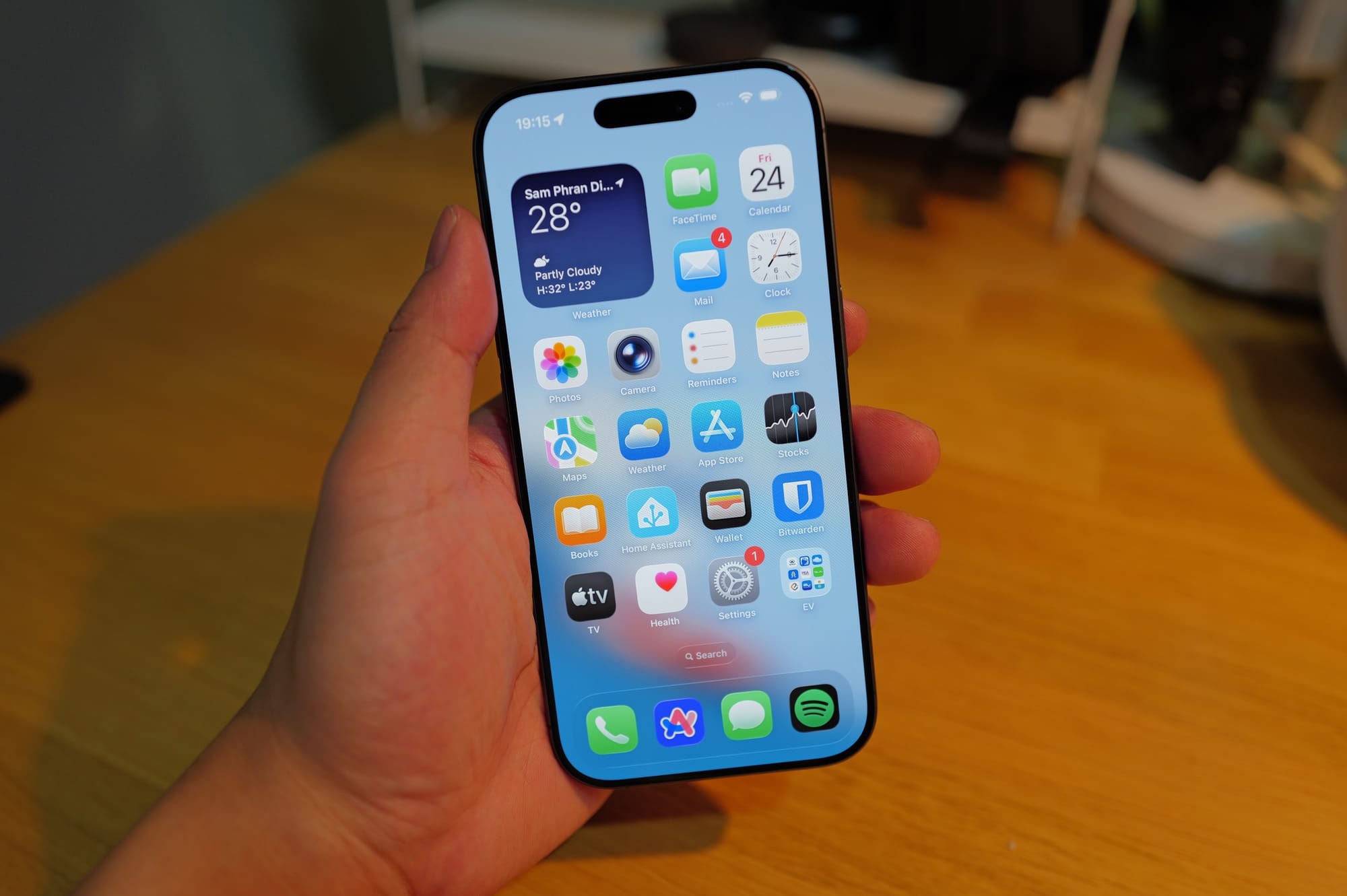 รีวิว iPhone 17 ที่สุดของ iPhone ที่น่าซื้อที่สุด