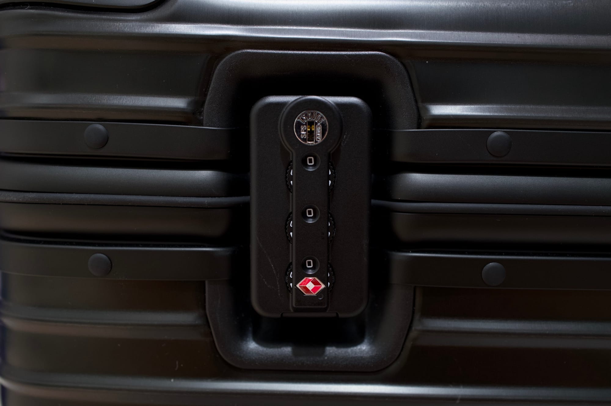 รีวิว Rimowa Pilot Case กระเป๋าที่ตามหามานาน ในที่สุดก็ได้เจอ