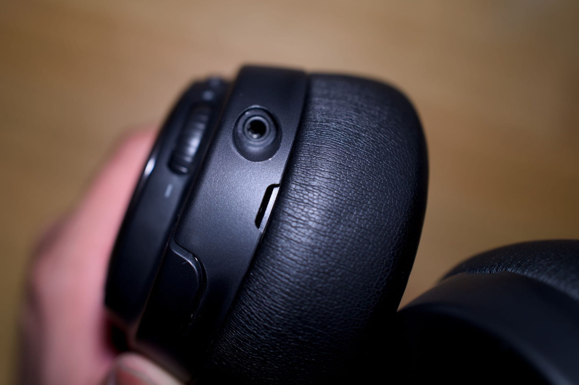 รีวิว Steelseries Arctis Nova Pro Wireless หูฟังเล่นเกมสุดเจ๋ง