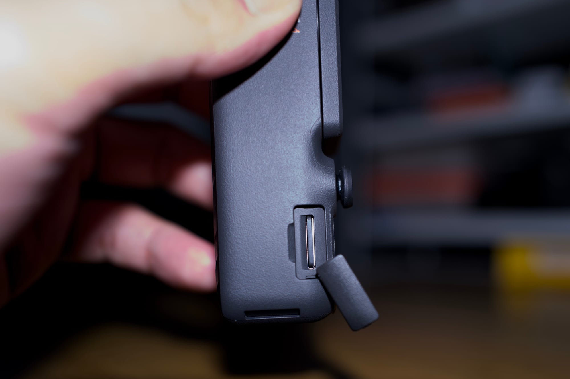 รีวิว DJI Osmo Pocket 4 เหมือนจะไม่ต่างเยอะ แต่เยอะกว่าที่คิด
