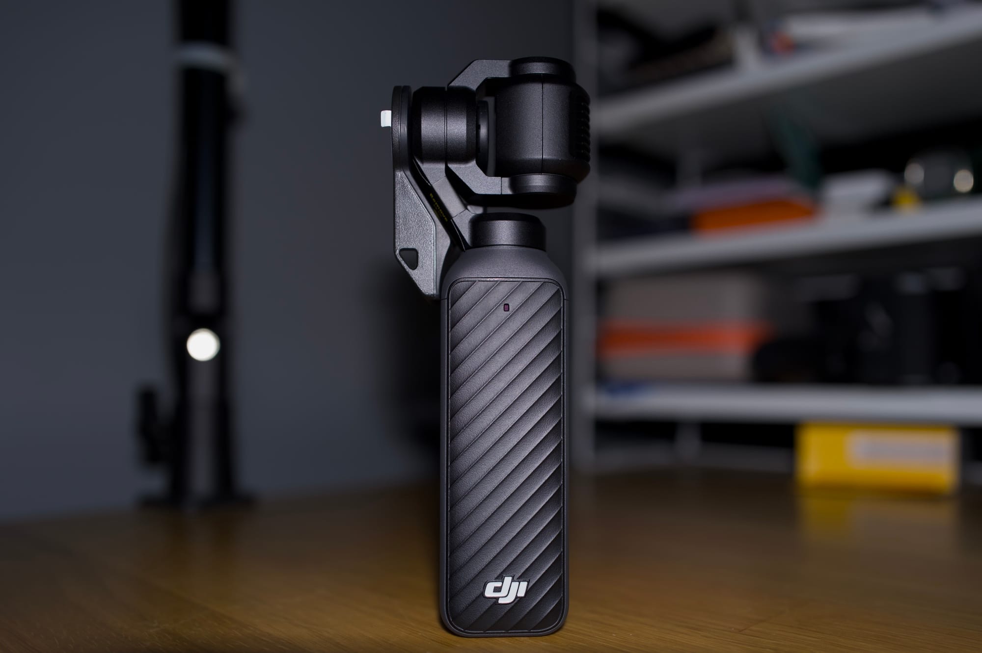 รีวิว DJI Osmo Pocket 4 เหมือนจะไม่ต่างเยอะ แต่เยอะกว่าที่คิด