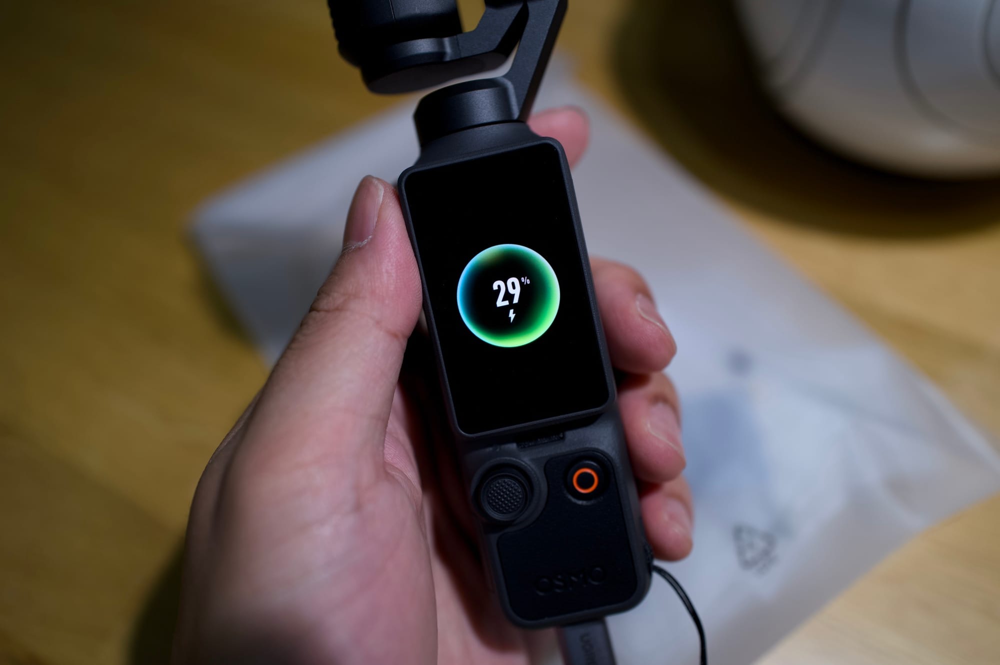 รีวิว DJI Osmo Pocket 4 เหมือนจะไม่ต่างเยอะ แต่เยอะกว่าที่คิด