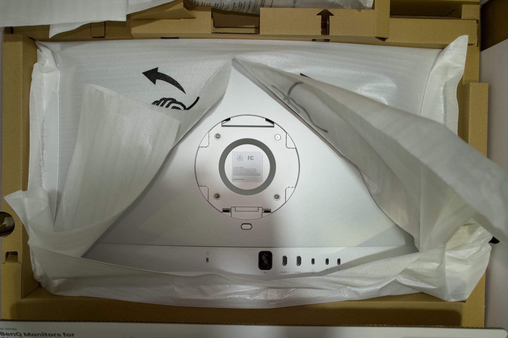 รีวิว BenQ MA320UG จอที่ตามหามานาน ครบจบทั้งทำงานและเล่นเกม