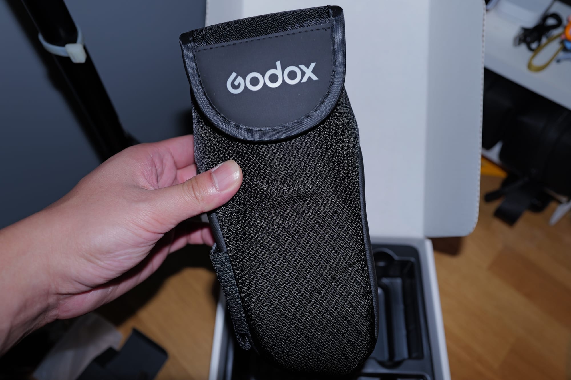 รีวิว Godox V100 โคตร Flash นอกค่าย ราคาน่ารัก