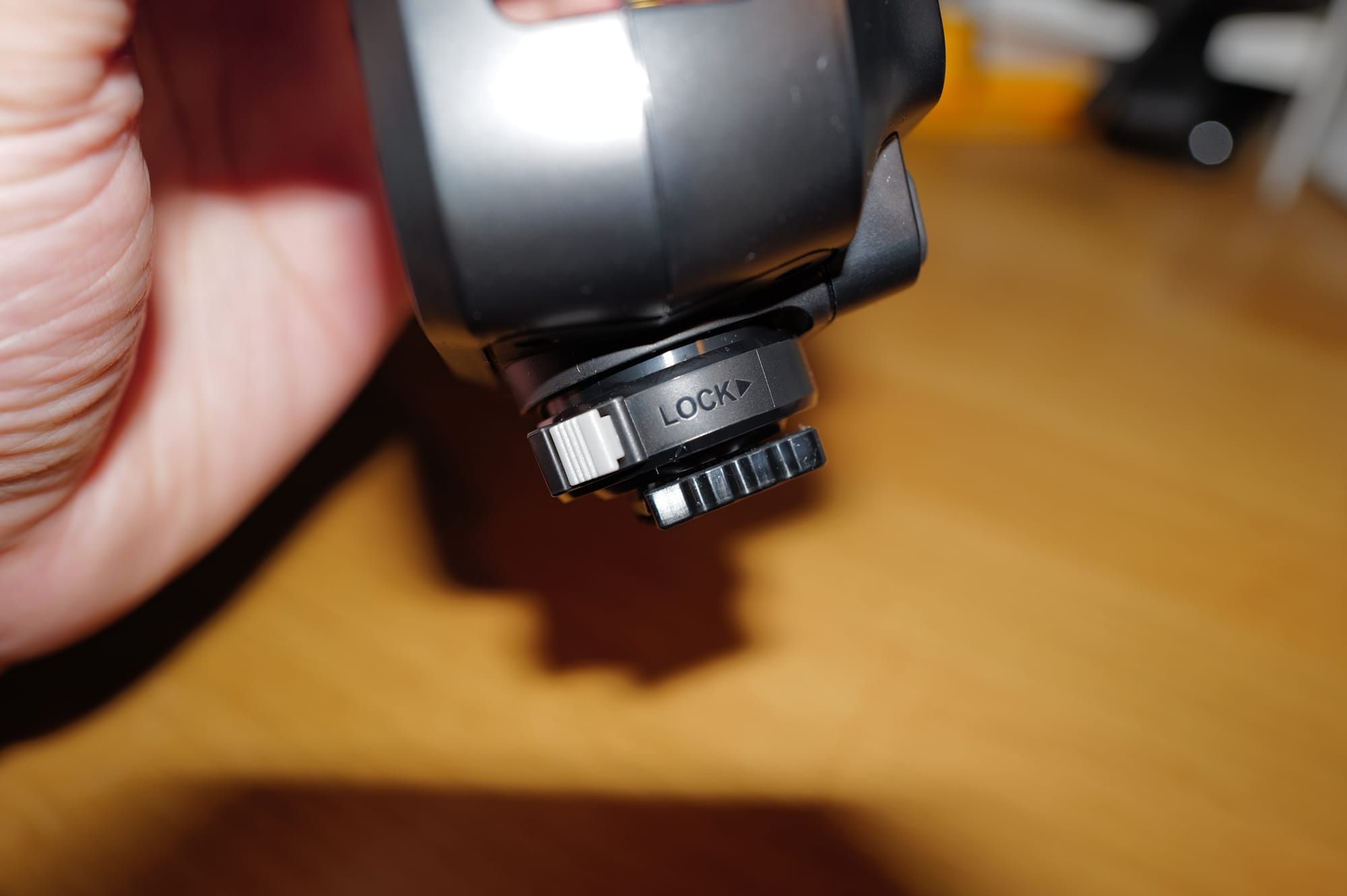 รีวิว Godox V100 โคตร Flash นอกค่าย ราคาน่ารัก