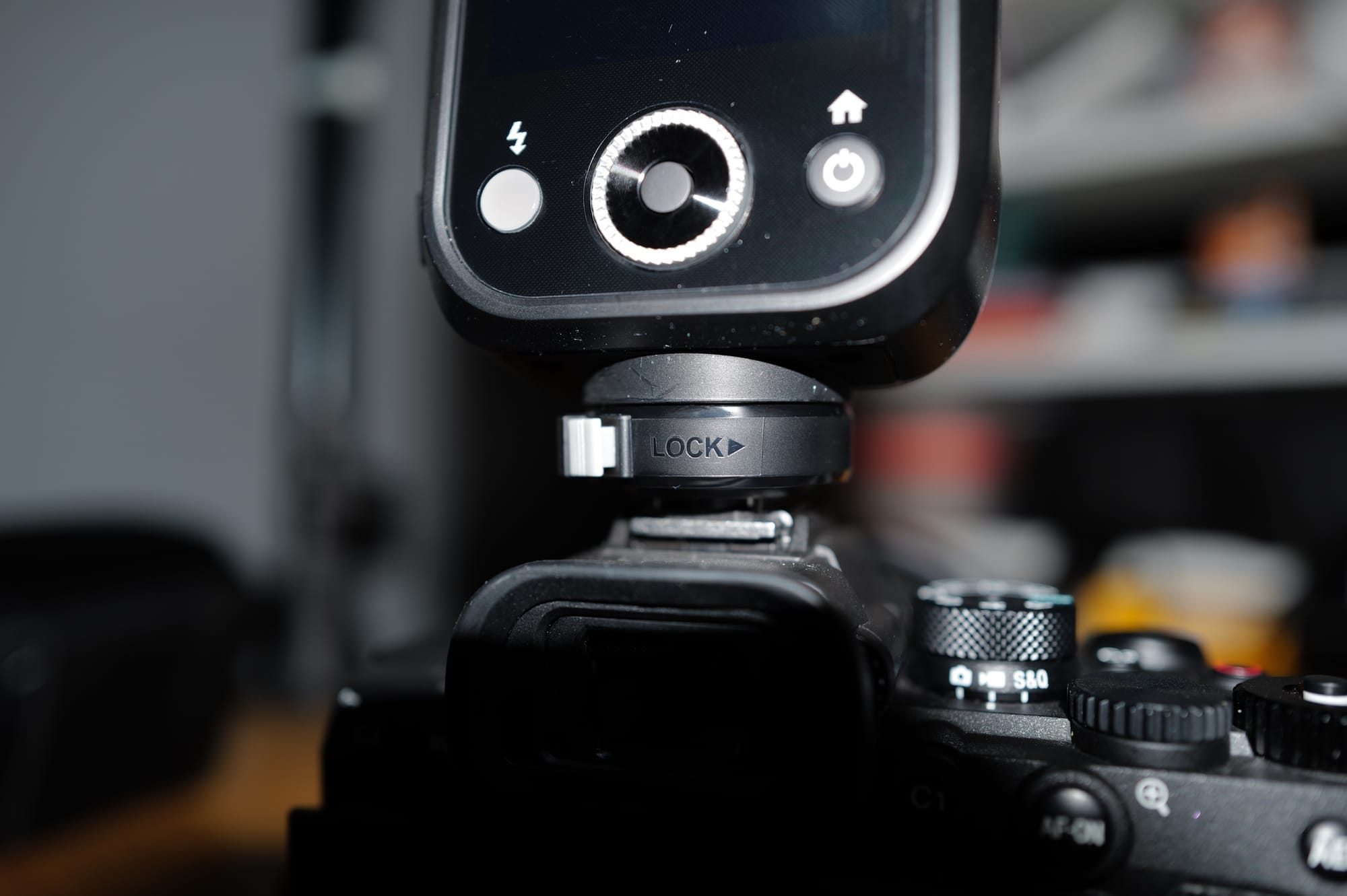 รีวิว Godox V100 โคตร Flash นอกค่าย ราคาน่ารัก