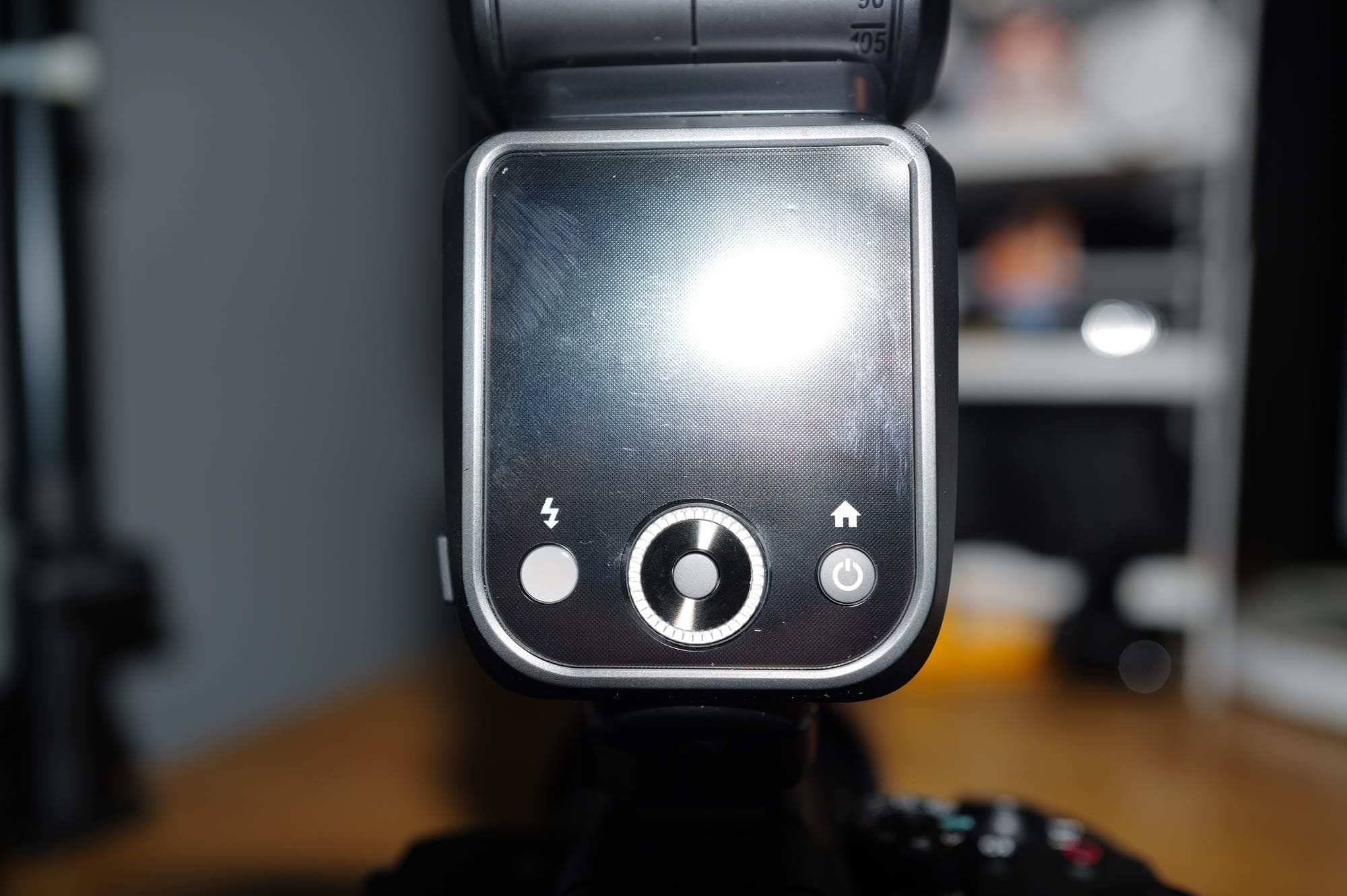 รีวิว Godox V100 โคตร Flash นอกค่าย ราคาน่ารัก
