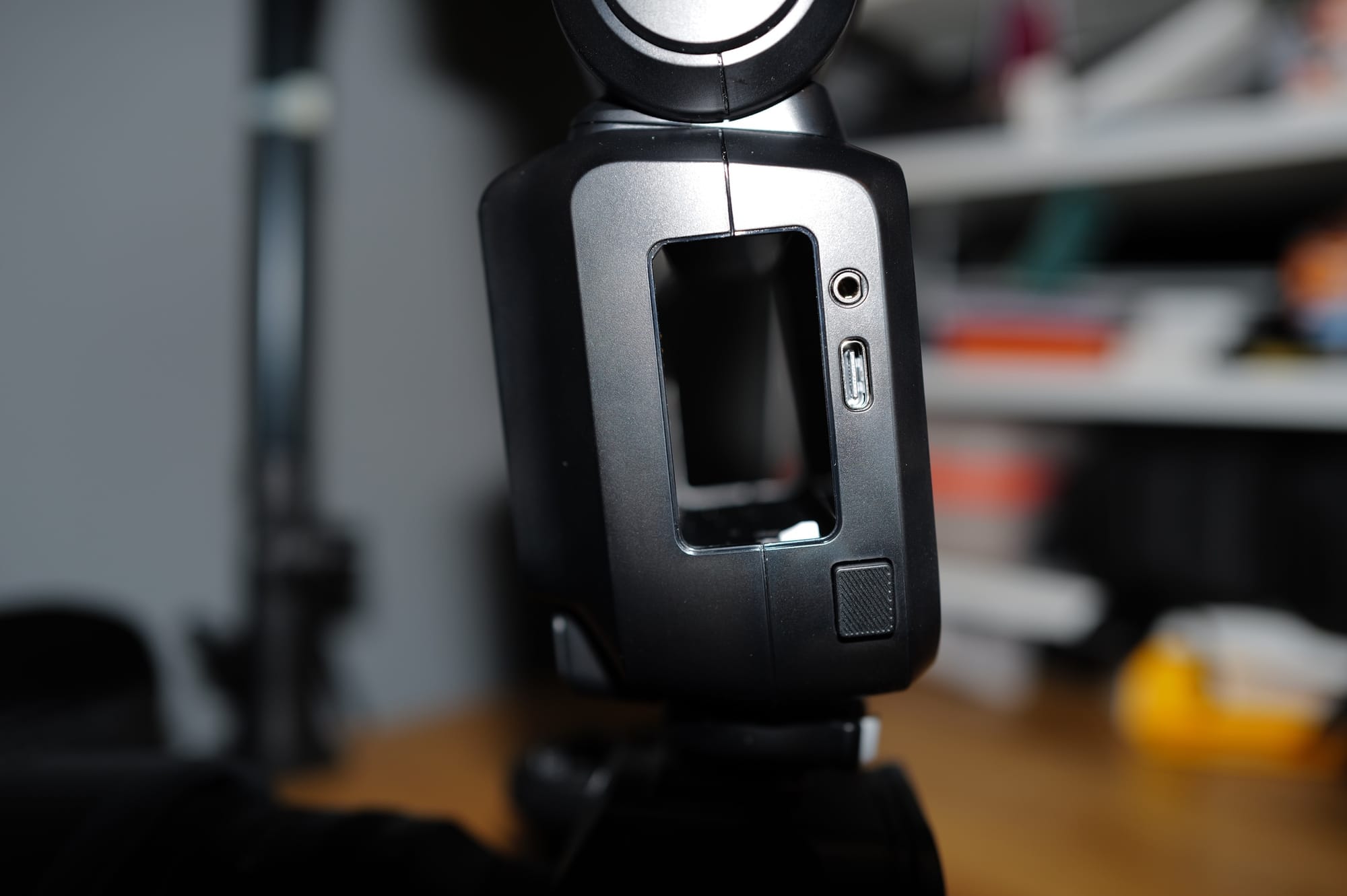 รีวิว Godox V100 โคตร Flash นอกค่าย ราคาน่ารัก