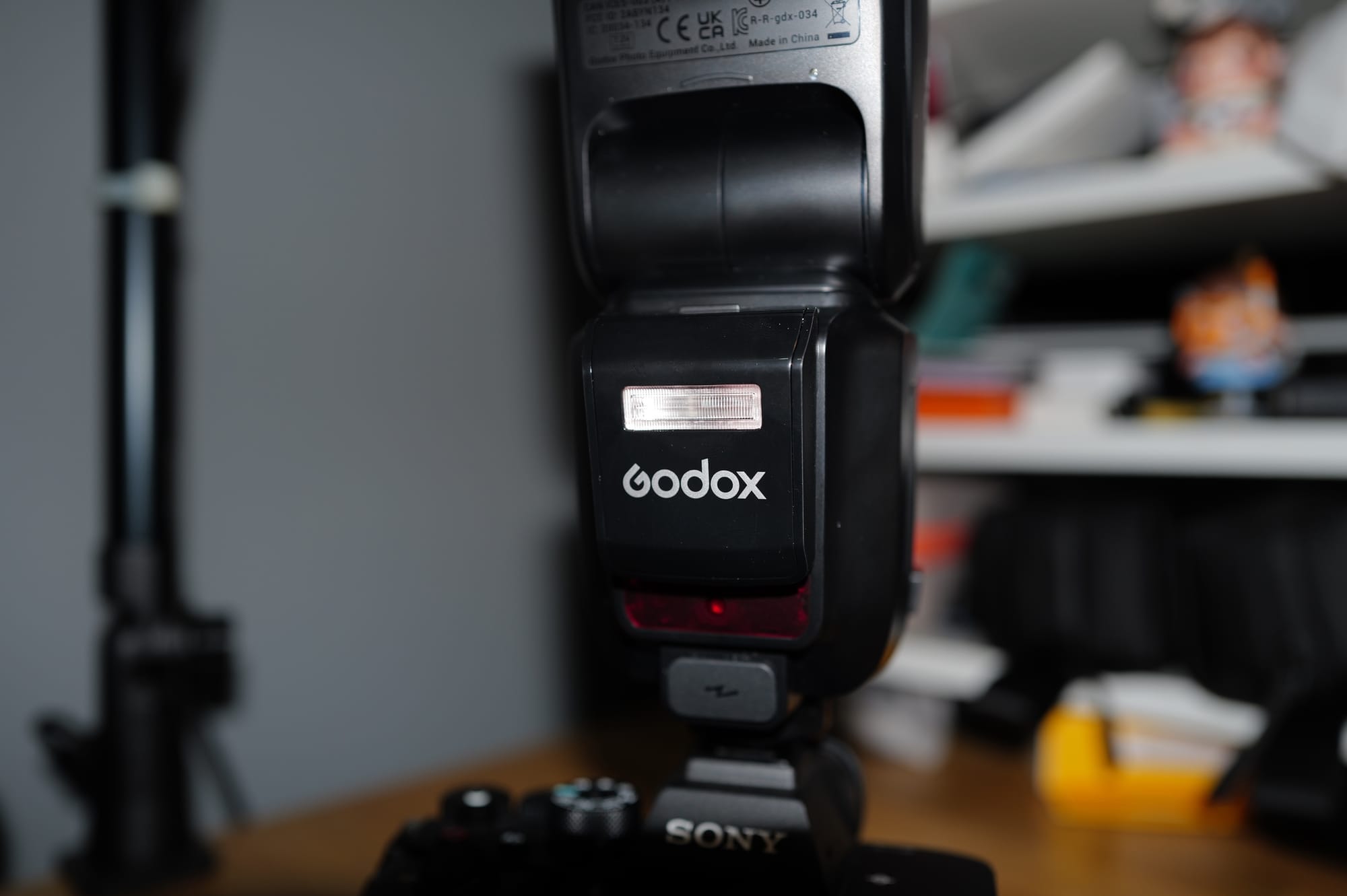 รีวิว Godox V100 โคตร Flash นอกค่าย ราคาน่ารัก