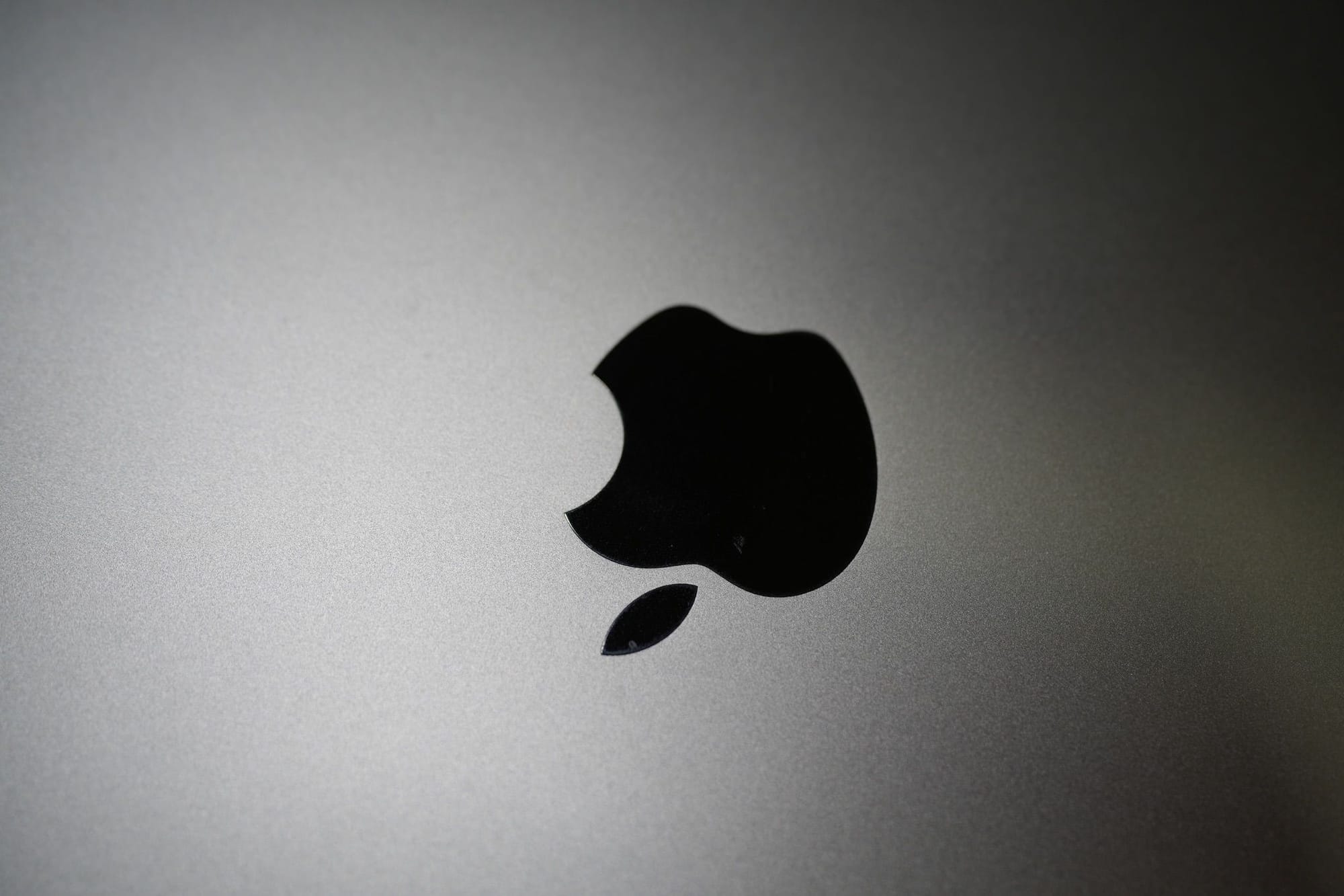 Macbook Pro 14-inch M1 Max ผ่านไป 3 ปีอาการเป็นยังไงบ้าง